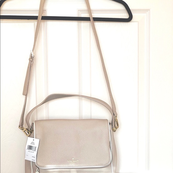 Chester Street Miri Pebbled Shoulder Bag - Picture 4 of 4